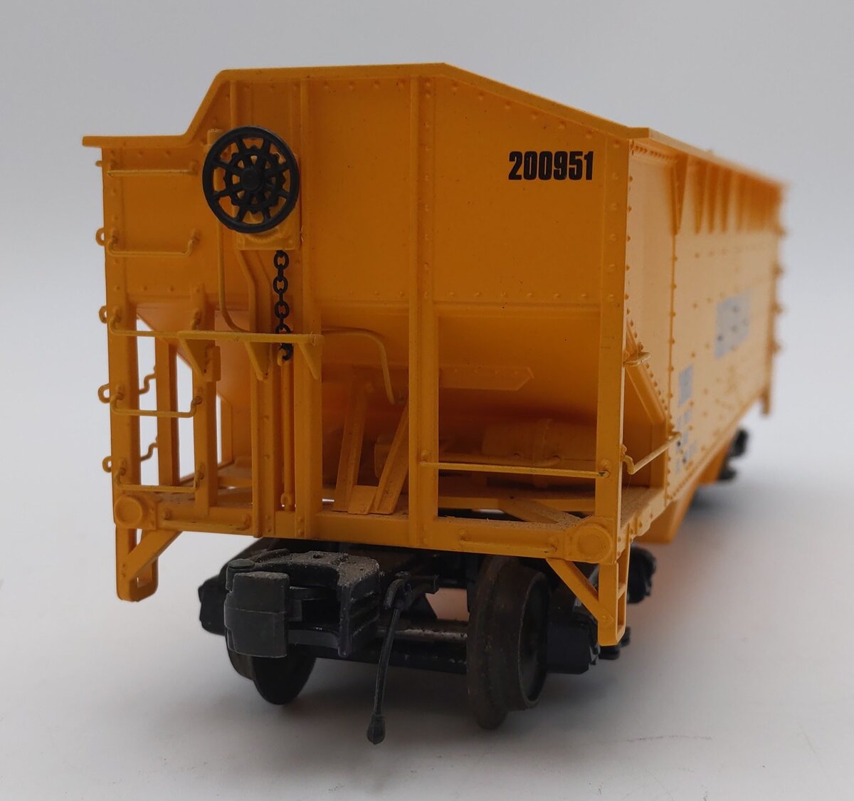 MTH 30-75351 4-BAY HOPPER CAR CATERPILLAR #200951 VG