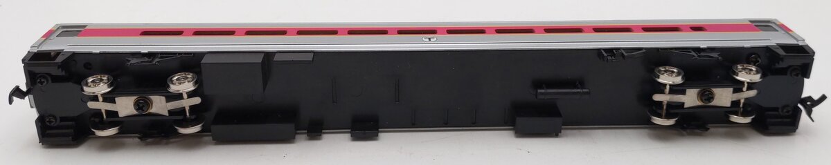 Walthers 932-6083 HO Scale MBTA 85' Horizon Commuter Cab EX/Box