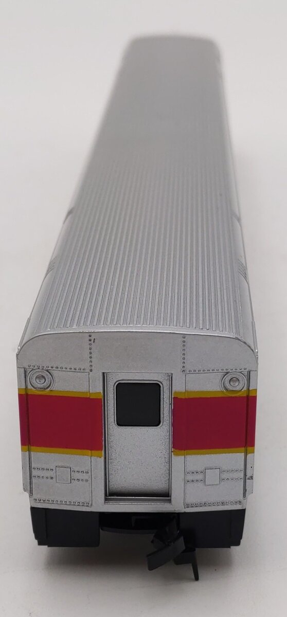 Walthers 932-6083 HO Scale MBTA 85' Horizon Commuter Cab EX/Box