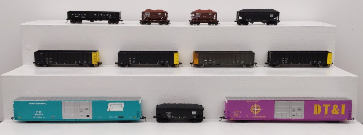 Walthers & Other HO Scale Assorted Freight Cars [11] VG