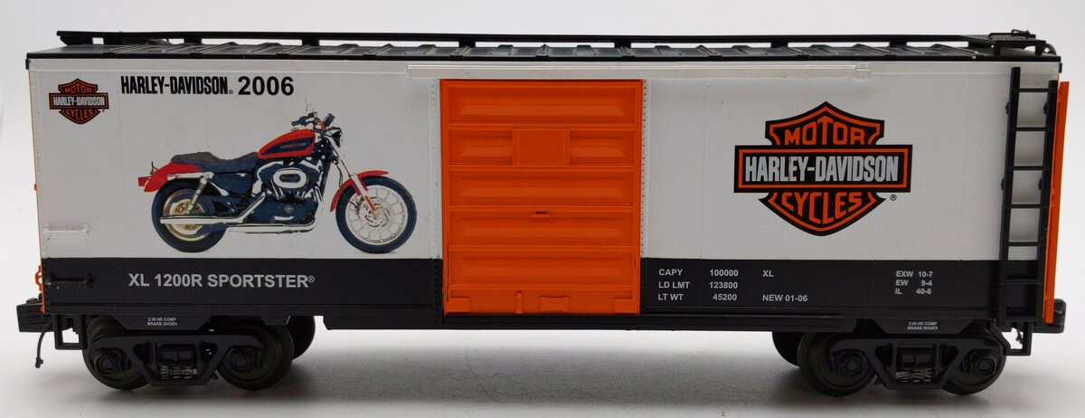 MTH 20-90313C O Gauge Harley Davidson 2006 XL 1200R Sportster 40' Boxcar EX