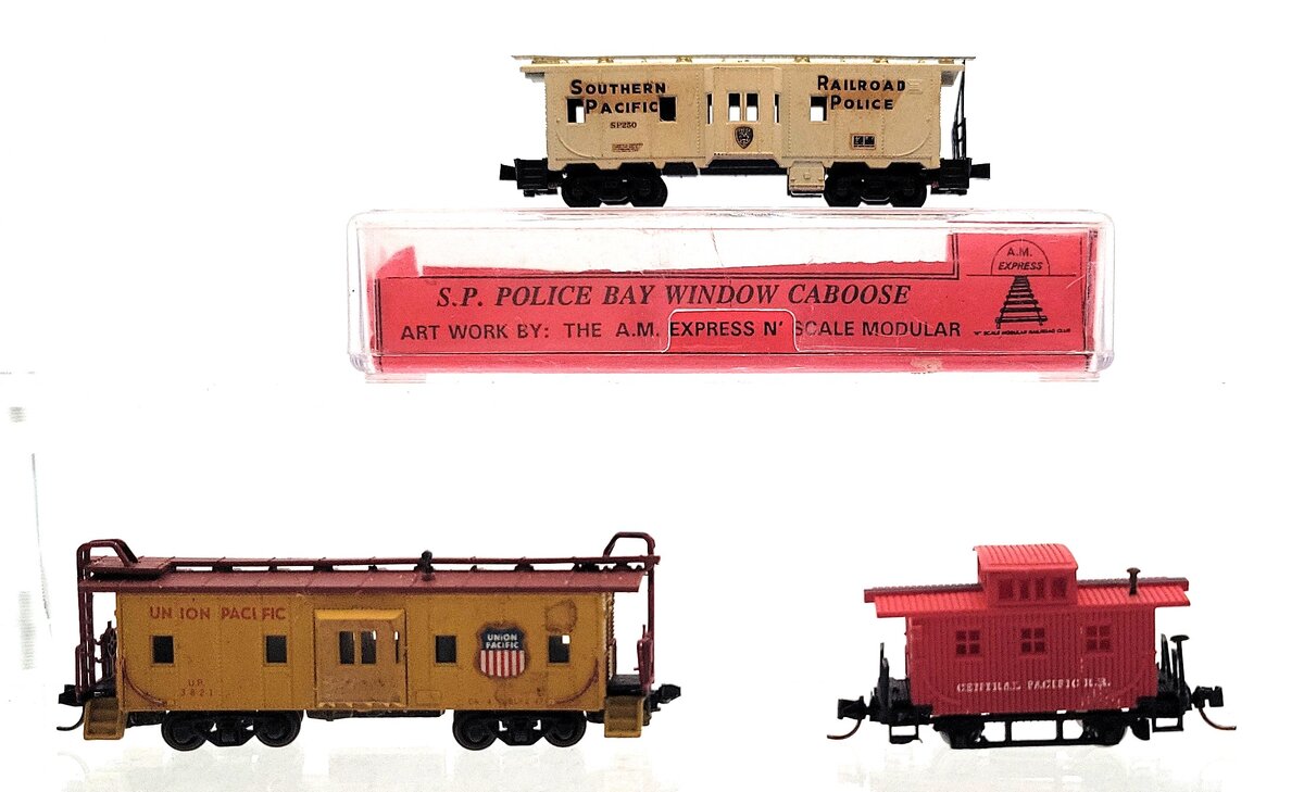 Bachmann, Con-Cor & Tex-N-Rails Assorted Cabooses: 3821, SP250 [3] VG