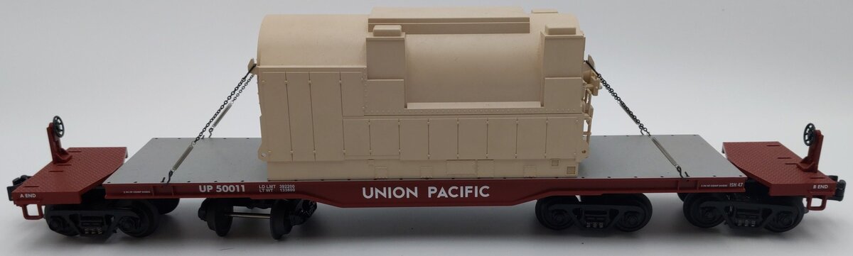 MTH 20-98353 Union Pacific 47' TTX Heavy Duty Flat Car w/Transformer #50011 EX