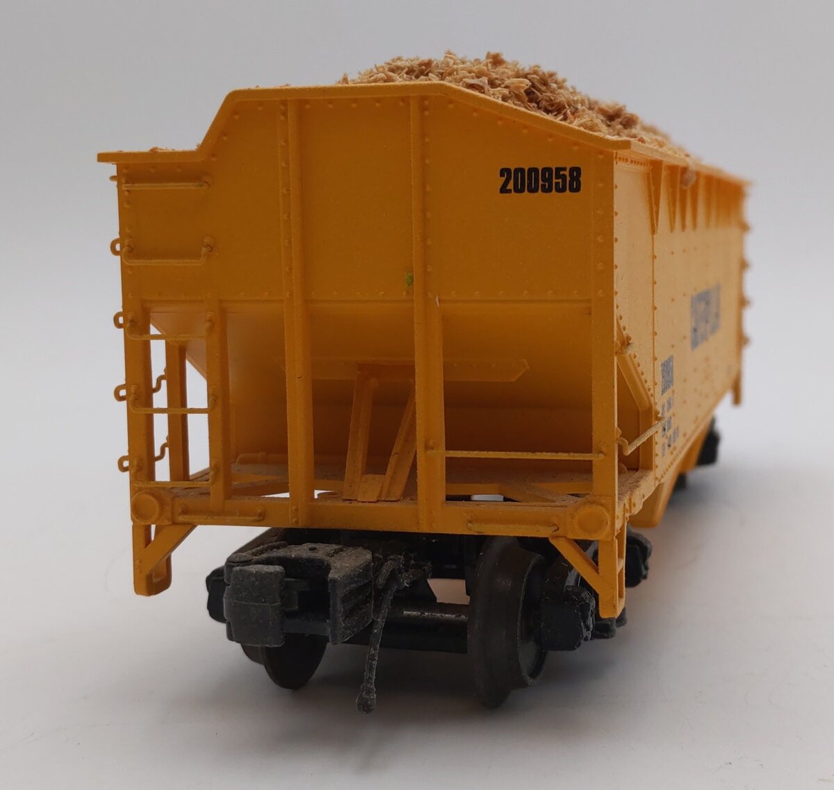 MTH 30-75352 Caterpillar Ore Car w/Ore Load #200958 VG