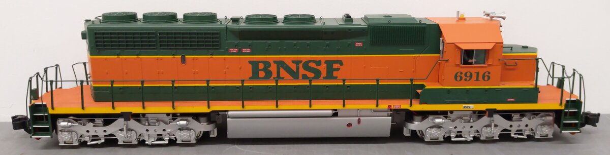 USA Trains 22306 G Burlington Northern Santa Fe SD40-2 Diesel Locomotive #6916 VG