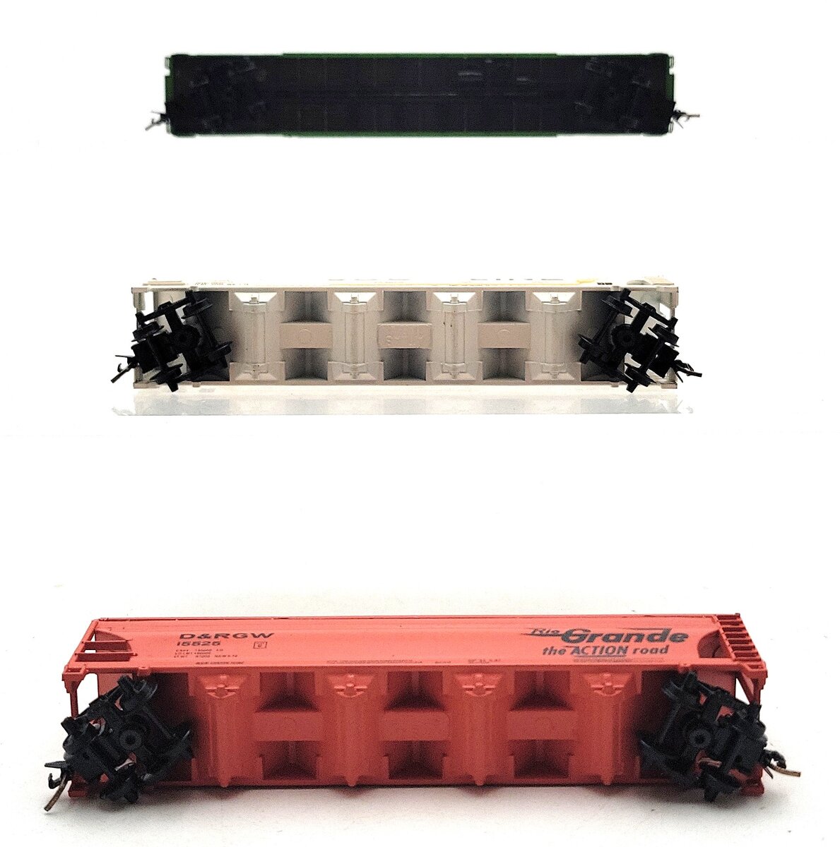 J&J, Micro-Trains, & Atlas N Assorted Freight Cars: 25915, 74371, 15525 [3] EX/Box