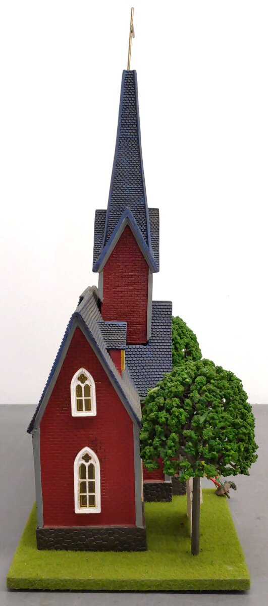 Menards 279-6151 O Red Trinity Church EX