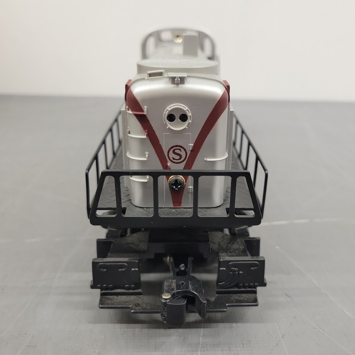 Lionel 6-18809 O Susquehanna RS-3 Diesel Locomotive W/Display Case #8809 LN/Box