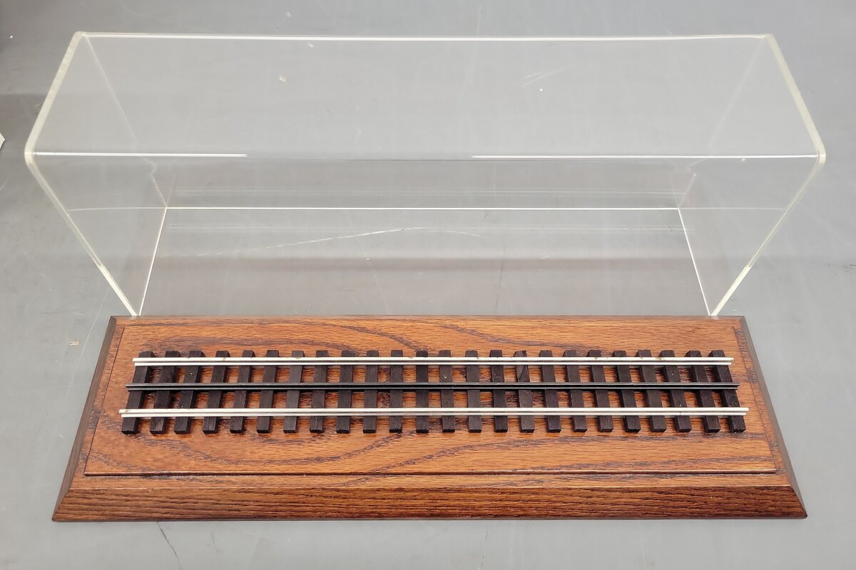 Lionel 6-18809 O Susquehanna RS-3 Diesel Locomotive W/Display Case #8809 LN/Box