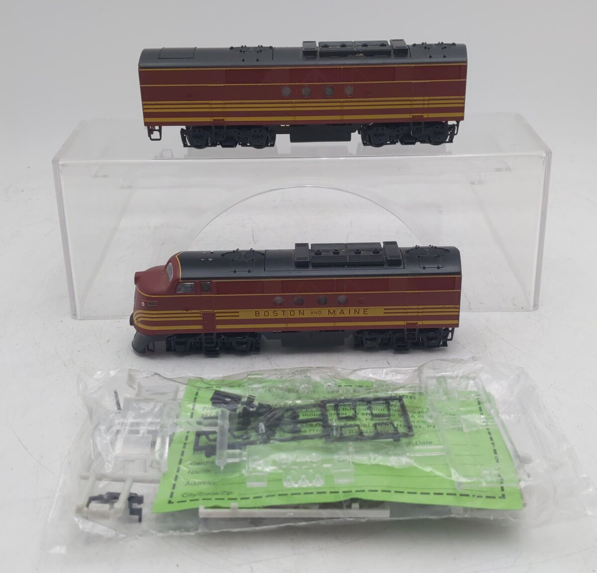 Stewart 5030 HO Boston & Maine FT A/B Powered Diesel Locomotive Set EX