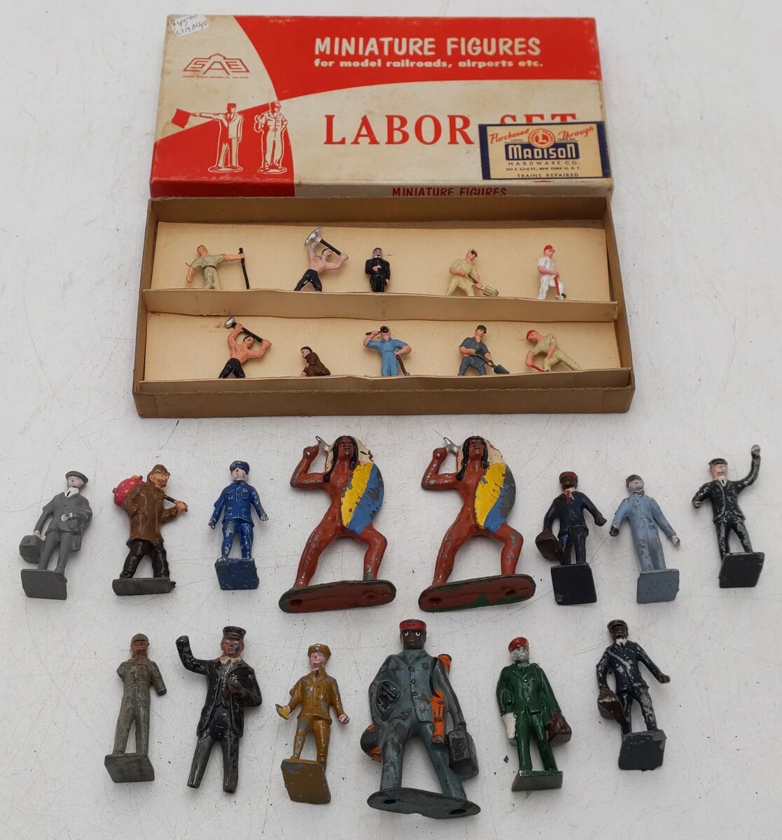 Lincoln Logs & Alabri Assorted Lead Toy Figures [24]