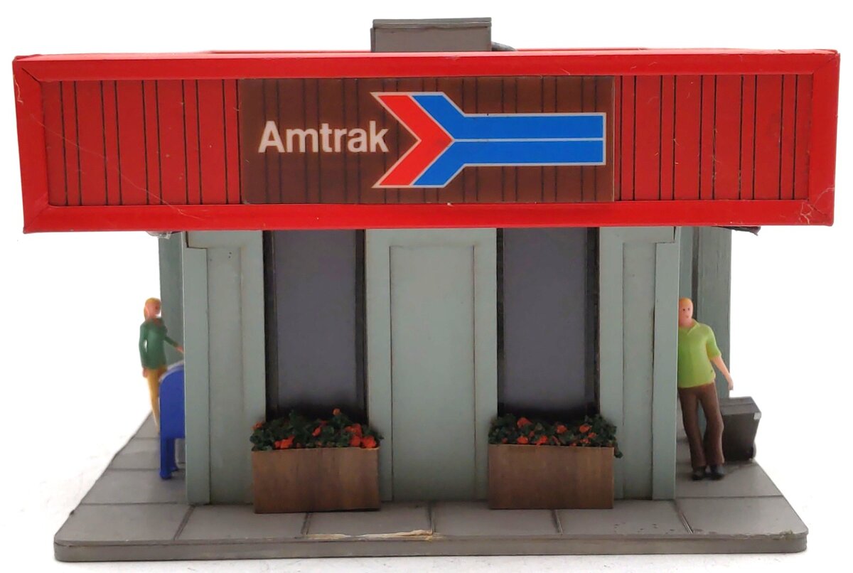 Menards 279-4523 O Gauge Amtrak Station EX