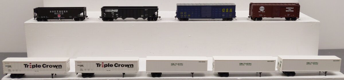 HO Scale Freight Cars And Containers #125248,77234,95315,361506 [9] VG