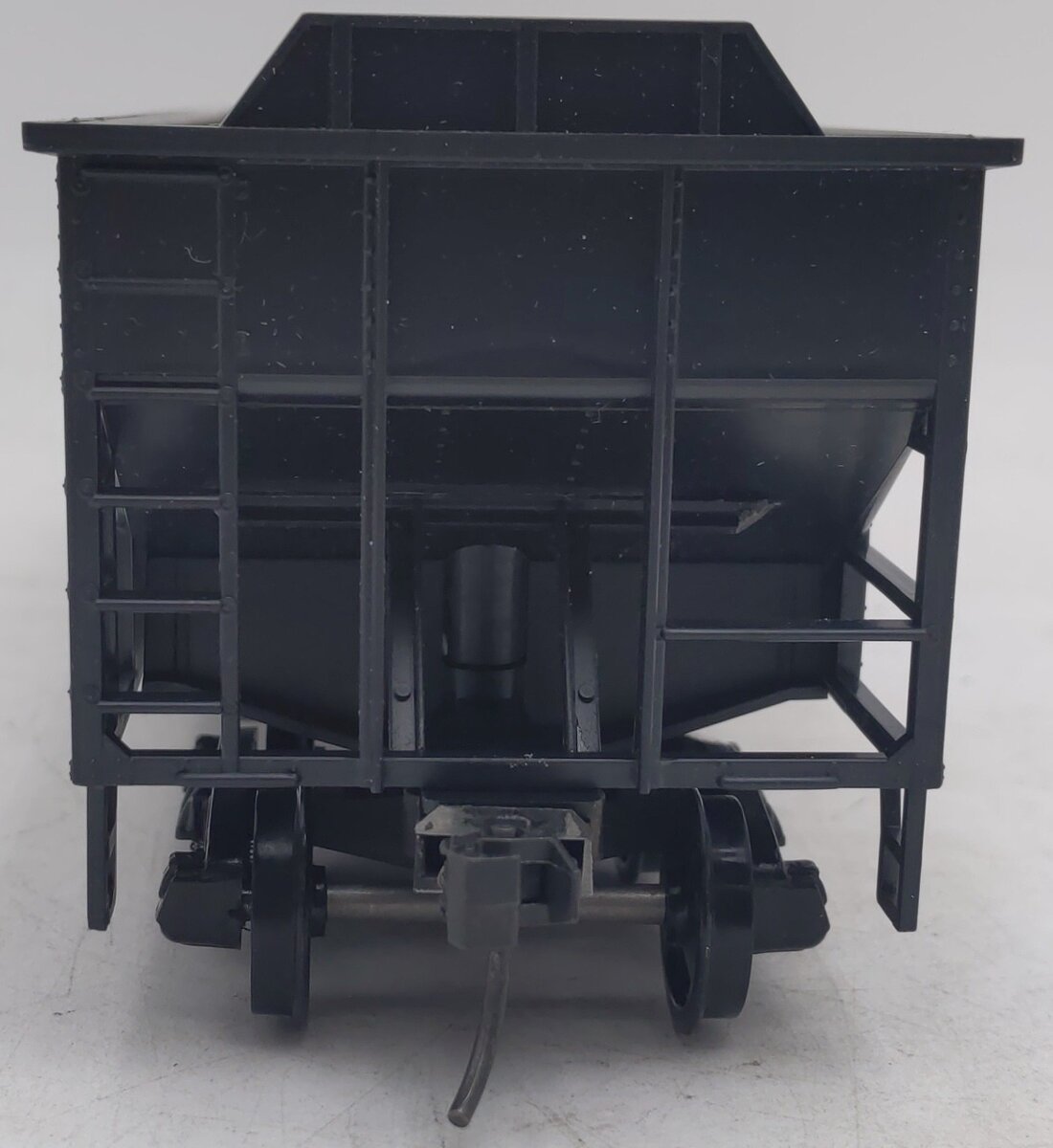 Weaver 900 O Gauge Undecorated Hopper Car (2-Rail) EX/Box