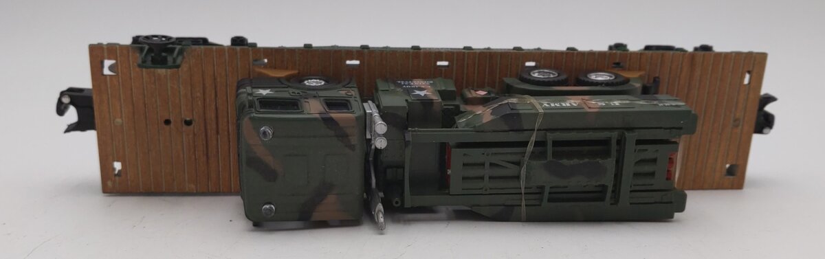 Menards 279-3964 O Gauge US Army Flatcar w/ Army Truck & HIMARS #7967 VG
