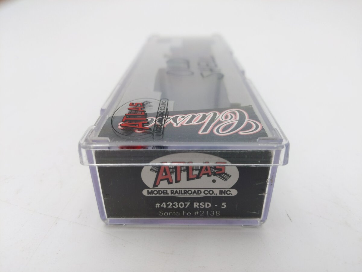Atlas 42307 N Scale Santa Fe RSD-5 Diesel Locomotive #2138 EX/Box