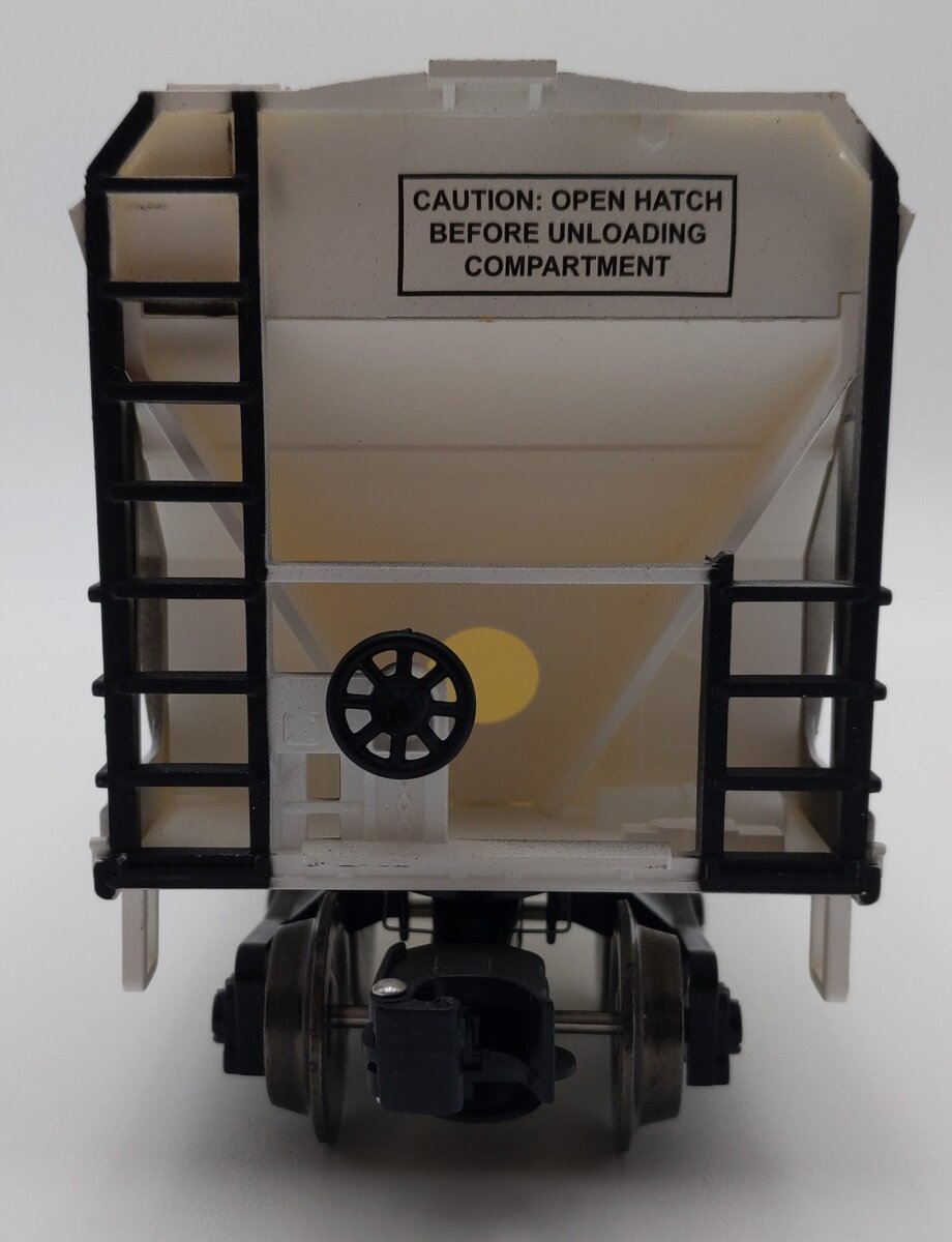 Menards 275-9372 O Gauge Soo Line Smooth Sided Hopper #7038 EX