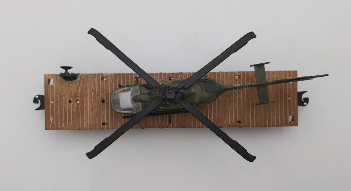 Menards 279-4484 O Gauge US Army Flat Car w/ Helicopter #1318 EX