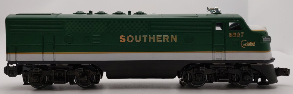 Lionel 6-8567 O Gauge Southern F3 A Non-Powered Diesel Locomotive EX/Box