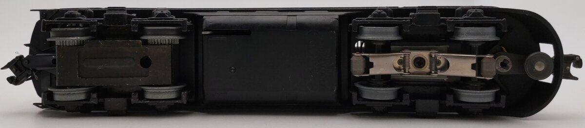 Lionel 6-8555 O Gauge Milwaukee Road F-3 Powered A Unit Diesel Locomotive/Box