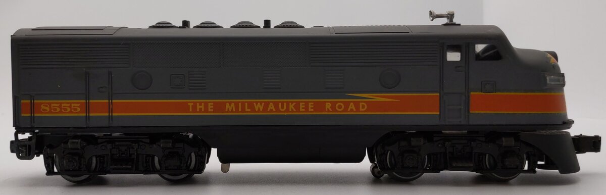 Lionel 6-8555 O Gauge Milwaukee Road F-3 Powered A Unit Diesel Locomotive/Box