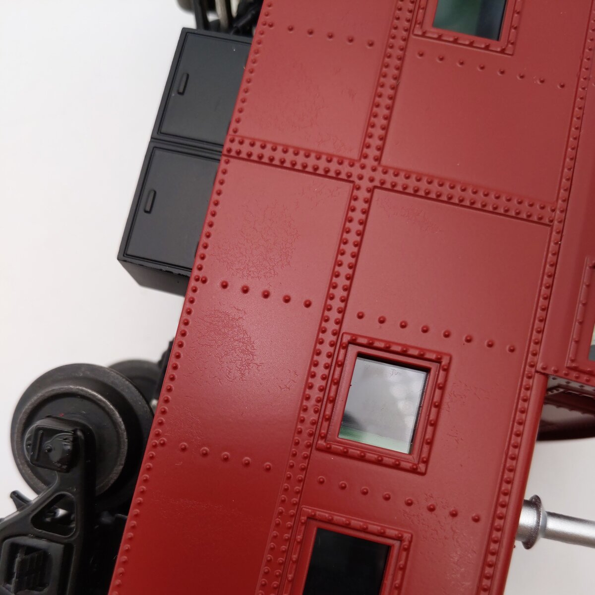 MTH 20-91747 O Scale Unlettered Caboose/Box