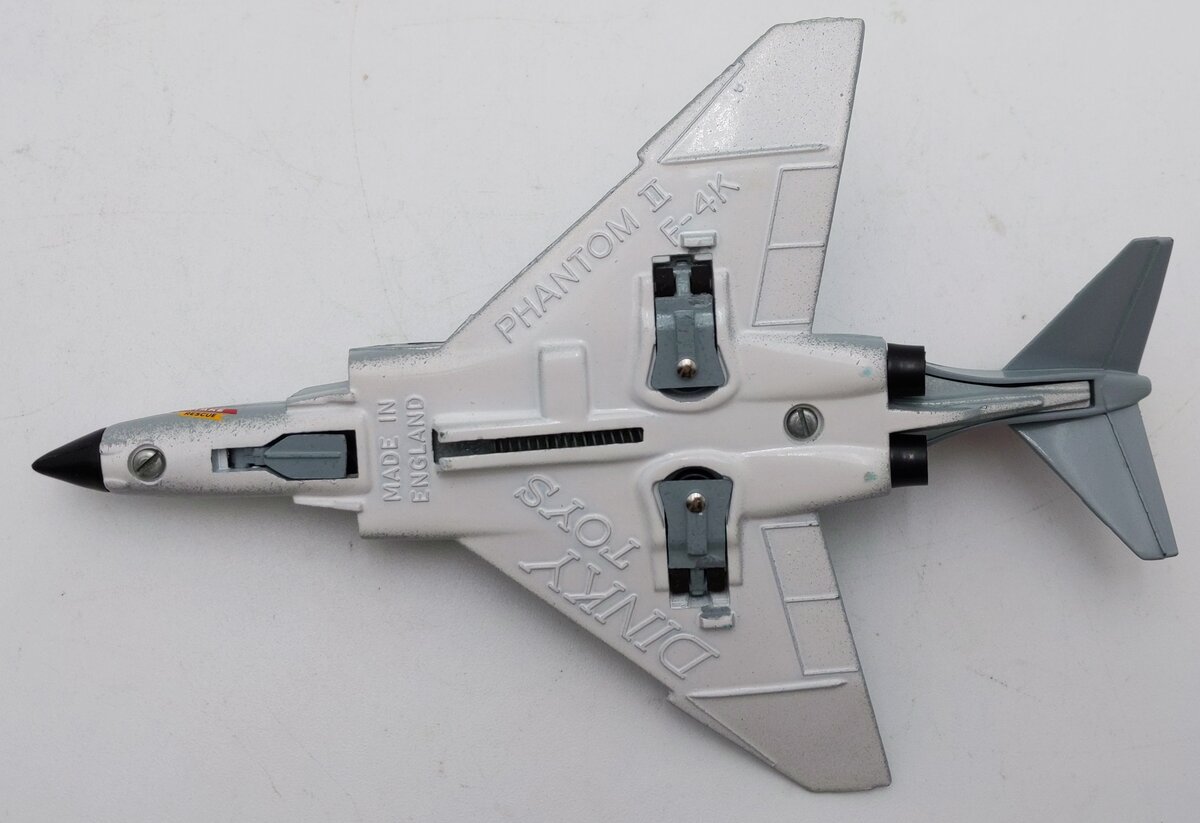 Dinky Toys 730 U.S. Navy Phantom II USS Saratoga F-4K Diecast Fighter Jet EX/Box