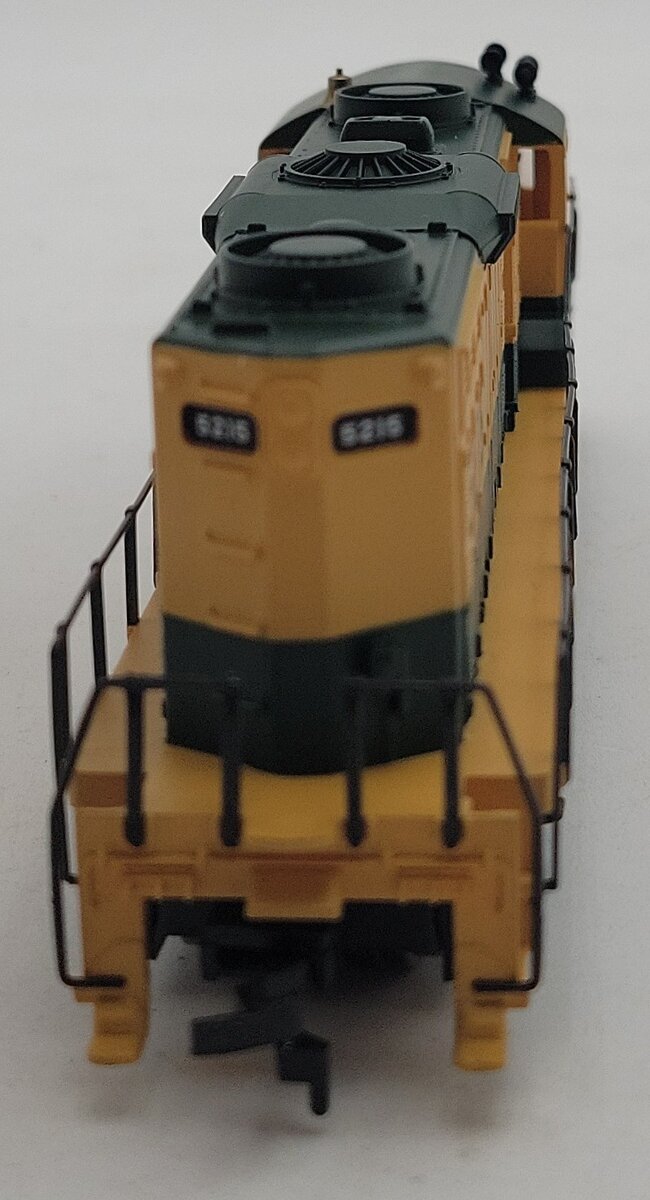 Mantua 424-521 HO Scale Reading GP-20 Diesel #5215 NIB