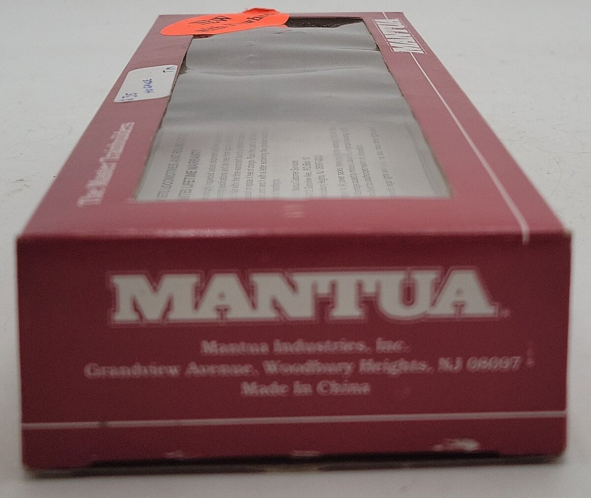 Mantua 424-521 HO Scale Reading GP-20 Diesel #5215 NIB