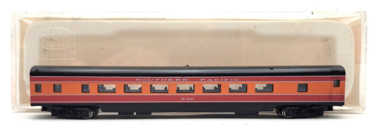 Con-Cor 0001-04001F N Scale Southern Pacific Daylight 85' Coach Passenger Car LN/Box