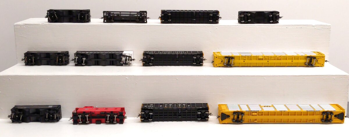 Walthers & Other HO Scale Assorted Freight Cars [12] VG