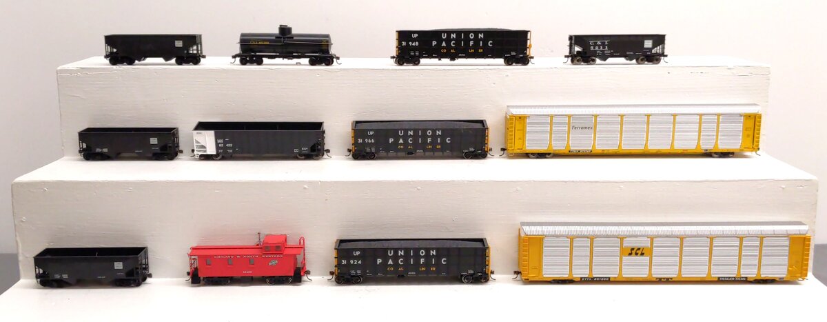 Walthers & Other HO Scale Assorted Freight Cars [12] VG