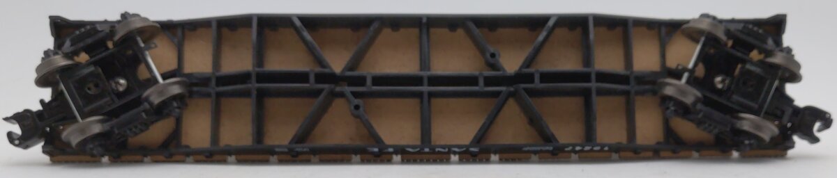 Menards O Gauge Santa Fe Flatcar With Construction Equipment #19247 EX