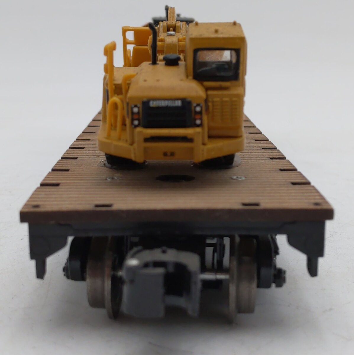 Menards O Gauge Santa Fe Flatcar With Construction Equipment #19247 EX