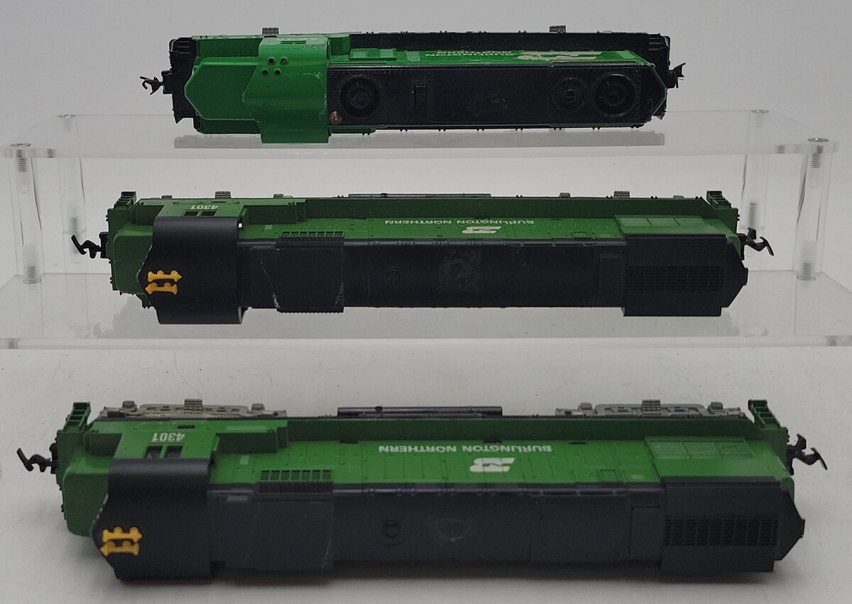 Tyco HO Assorted Burlington Northern Diesel Locomotives #5628,4301,4301 [3] EX