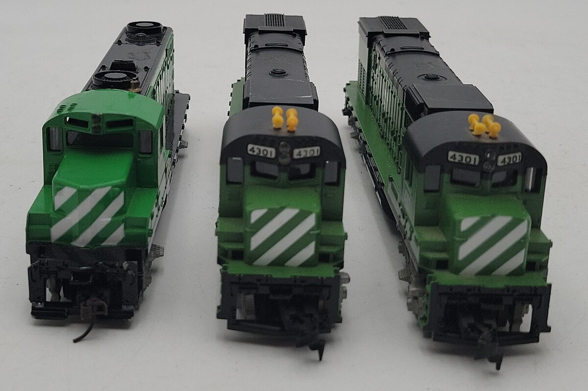 Tyco HO Assorted Burlington Northern Diesel Locomotives #5628,4301,4301 [3] EX