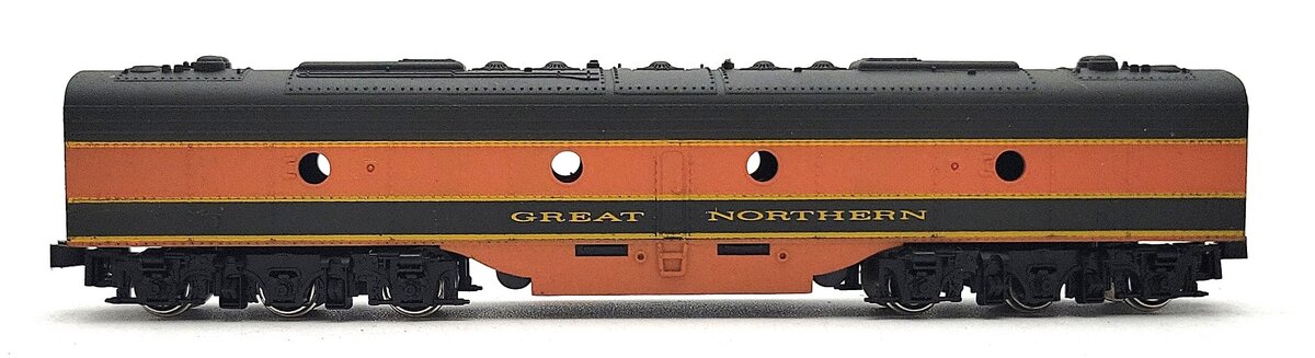 Con-Cor 0001-002767 N Scale Great Northern EM D E8 Dummy B Unit Diesel Loco LN/Box