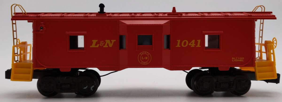 Lionel 6-16538 O Gauge Louisville & Nashville Bay-Window Caboose #1041 EX/Box