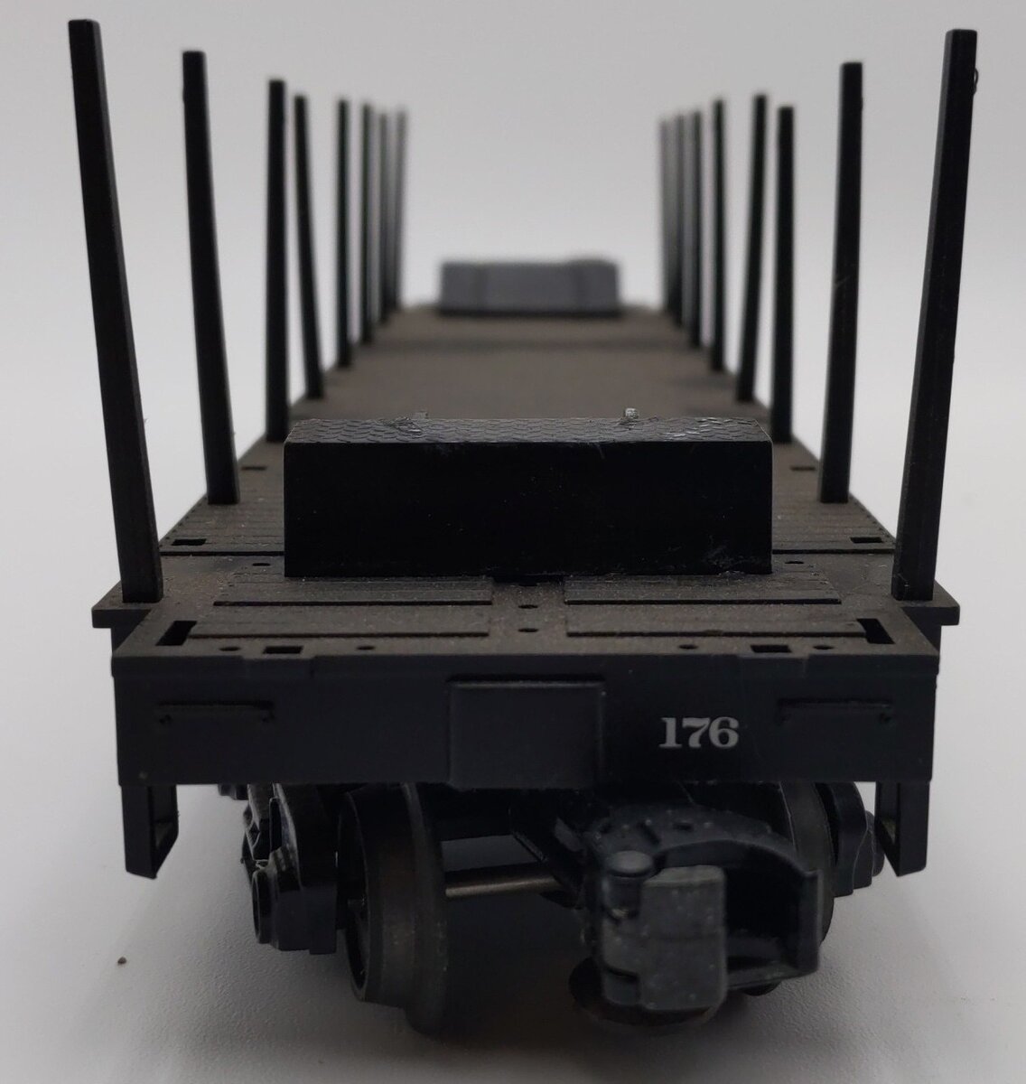 MTH 20-98101 O Gauge West Virginia Pulp and Paper Flatcar #176 EX