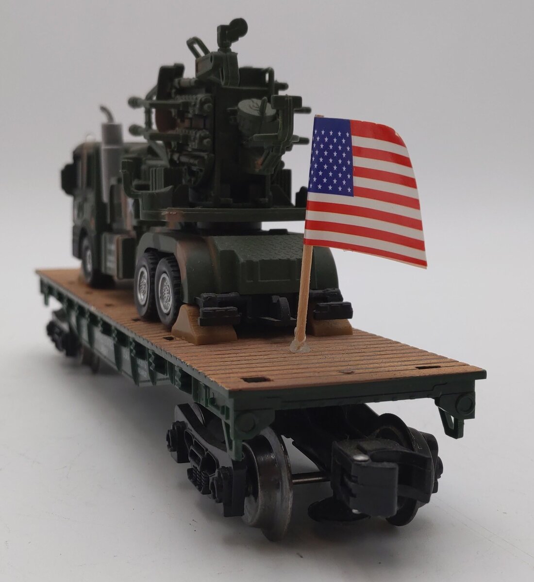 Menards 279-3479 O Gauge US Army Flatcar with Truck & Guns #6603 EX