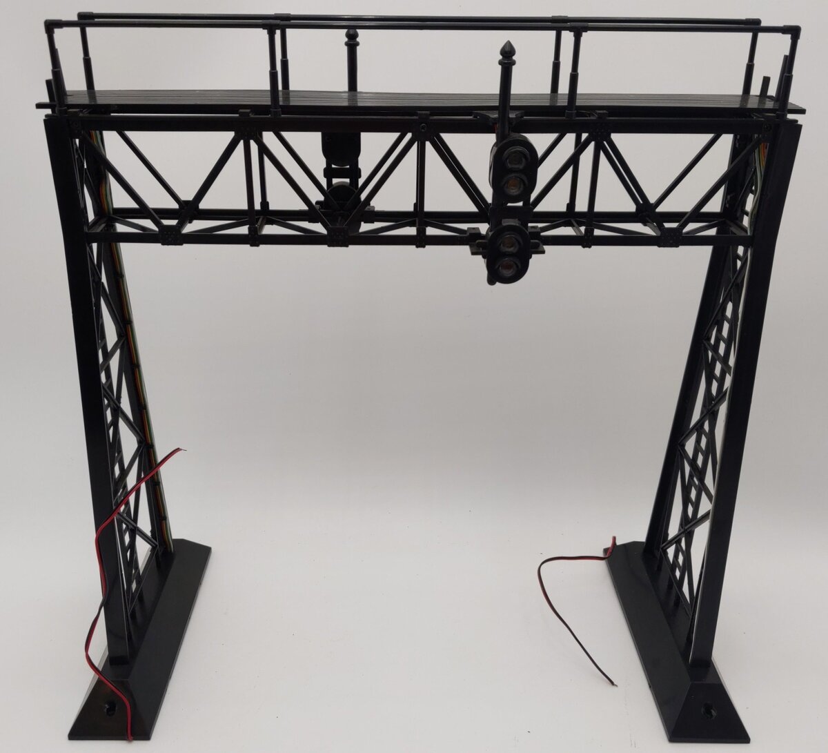 Aristo-Craft 7110 G Gauge Signal Bridge With Lights For 2 Tracks EX