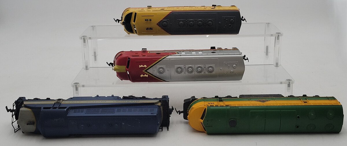 AHM & Tyco HO Assorted Diesel Locomotives #266,537,4015 [4] EX