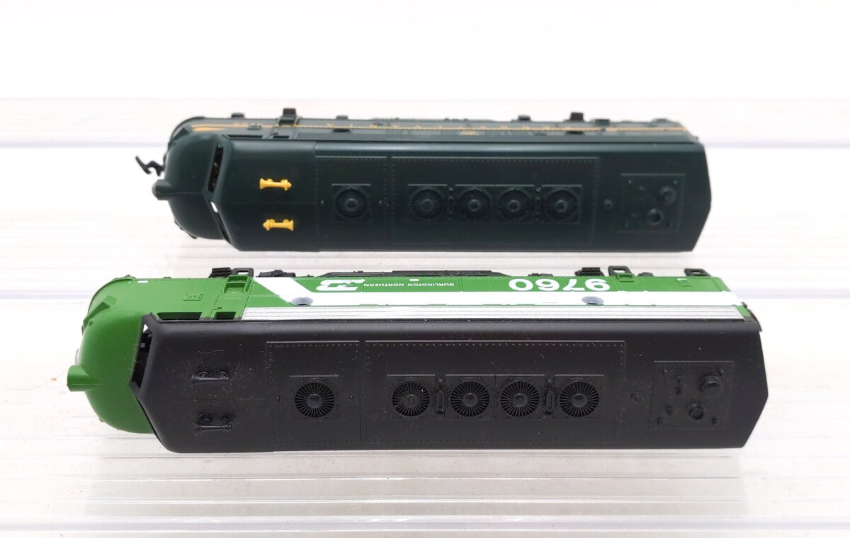 Mantua & Athearn HO Scale Diesel Locomotives [2] EX