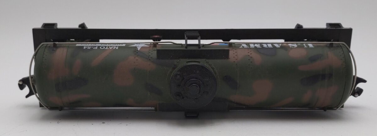 Menards 279-4314 O Gauge U.S. Army Diesel Fuel Tank Car #11918 EX