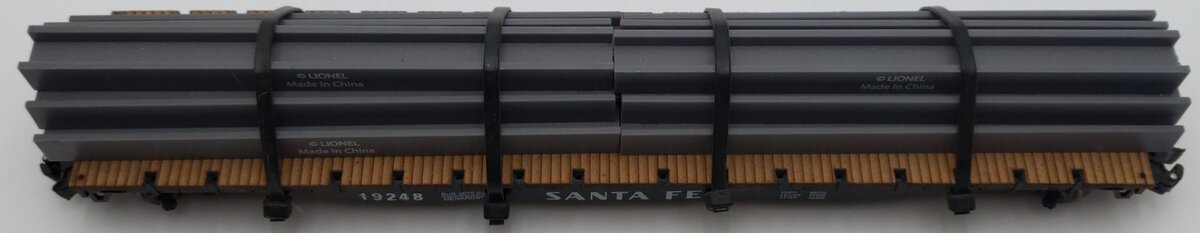 Menards O Gauge Santa Fe Flatcar #19248 - Custom Load EX