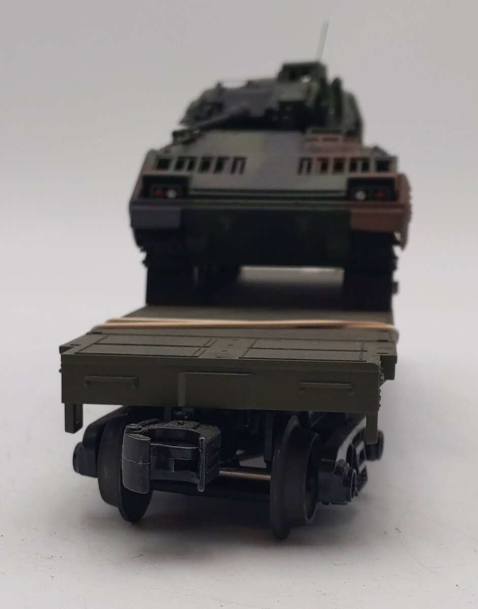 MTH 30-76807 O Gauge U.S. Army Flatcar with Bradley Fighting Vehicles #8074 VG