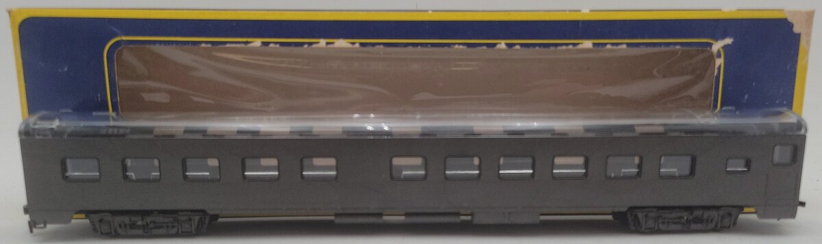 AHM 6401-NF HO Scale Undecorated Passenger Car EX/Box