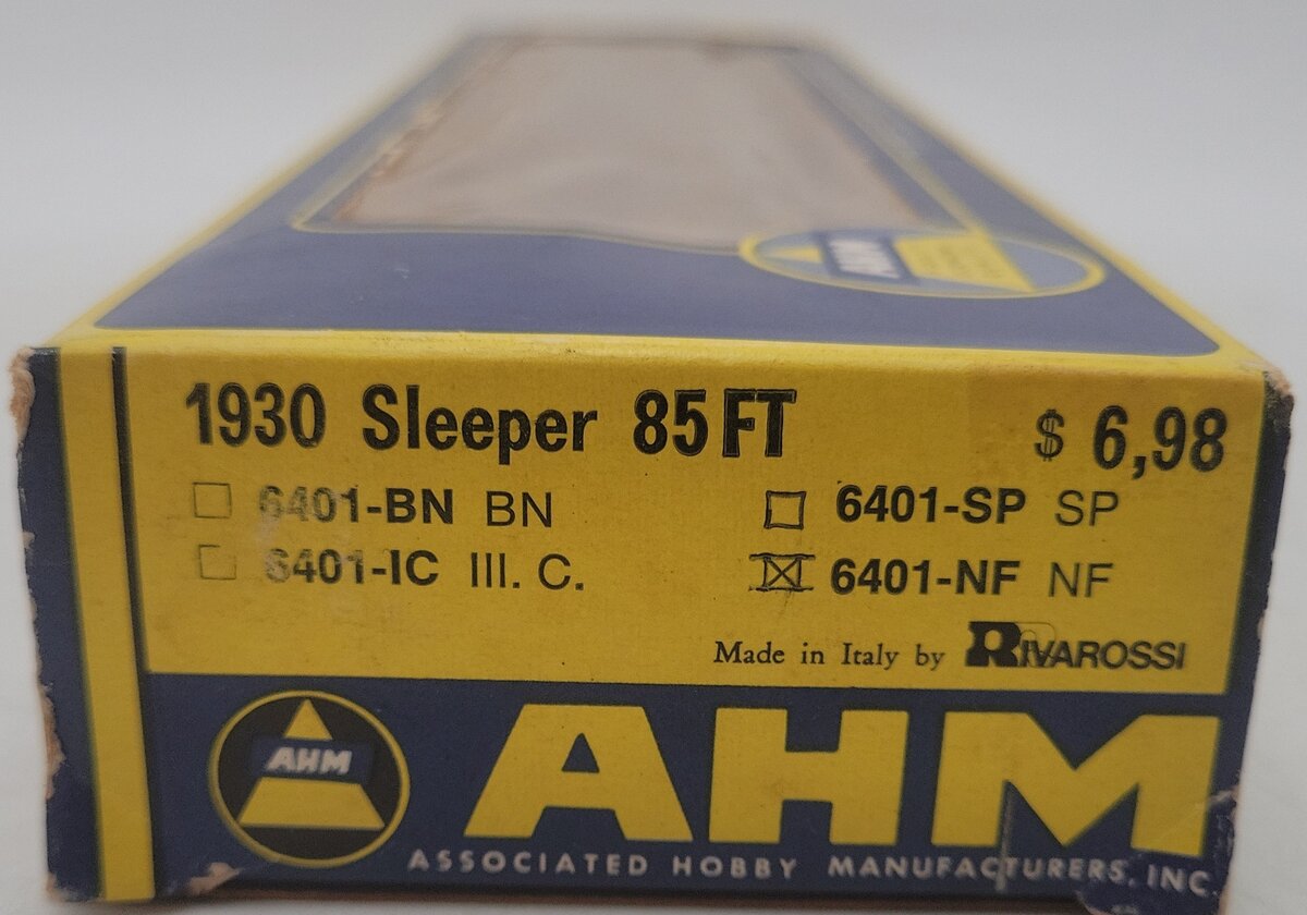 AHM 6401-NF HO Scale Undecorated Passenger Car EX/Box