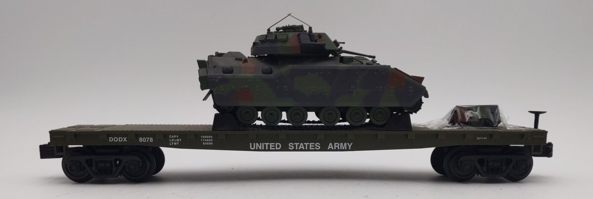 MTH 30-76807 O Gauge U.S. Army Flatcar with Bradley Fighting Vehicles #8078 VG