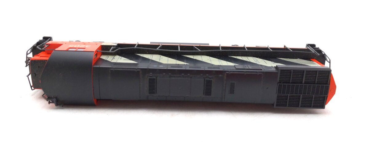Atlas 8051 HO Canadian National C424 Phase 2 Diesel Locomotive #3205 EX